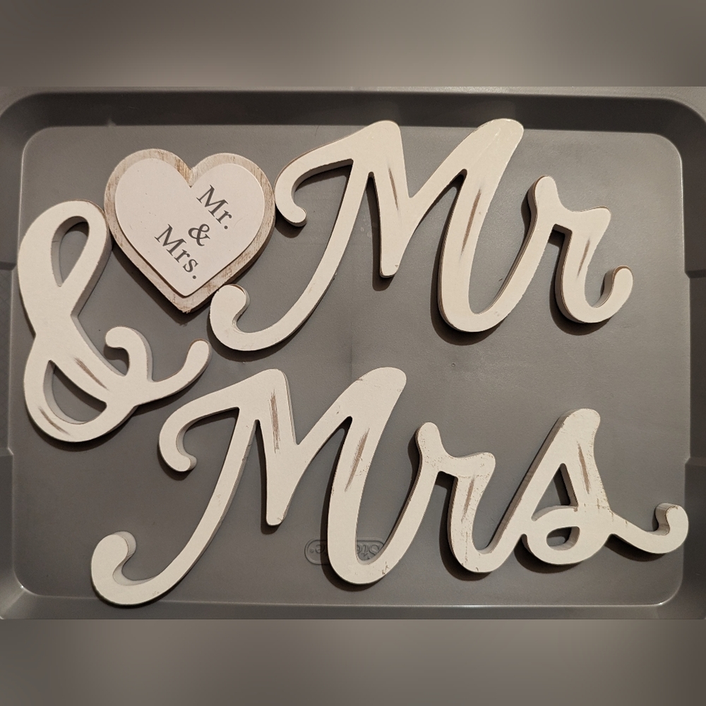 Mr and Mrs decor